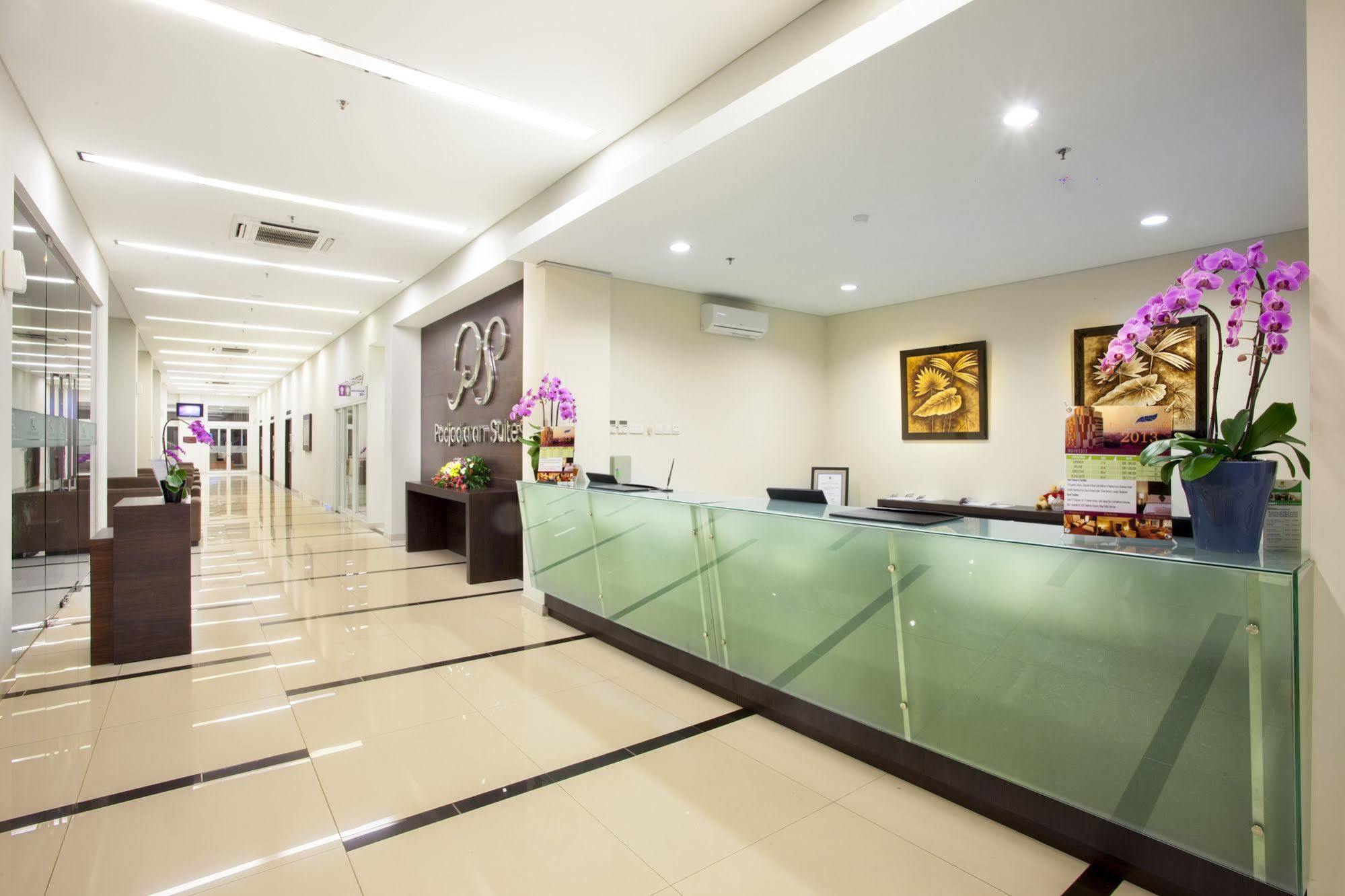 Padjadjaran Hotel Bogor Exteriör bild
